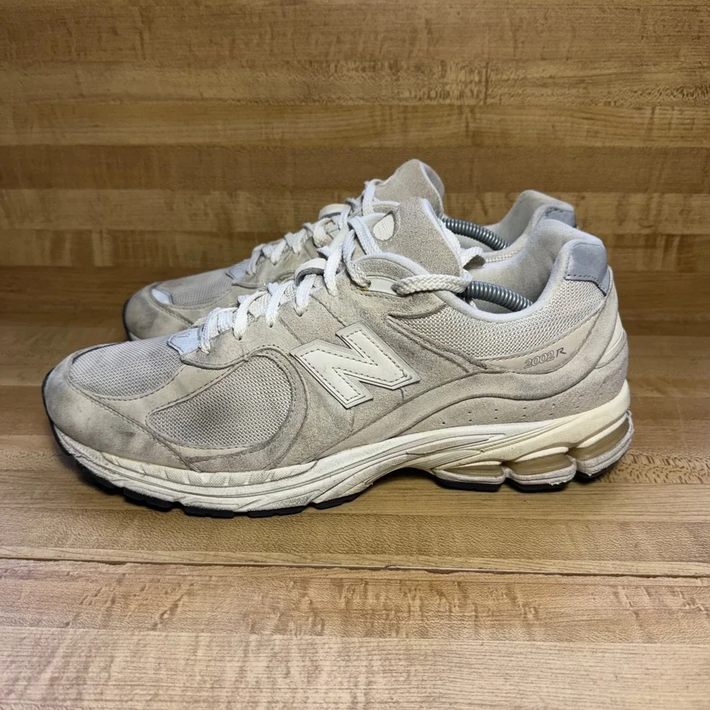 New Balance 2002R Stucco Tan Suede Mesh Sneakers Mens 12 M2002RCC